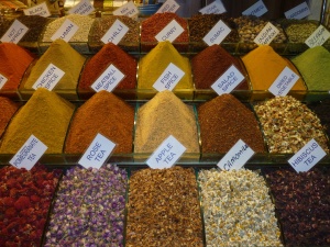 spices-442726_1920