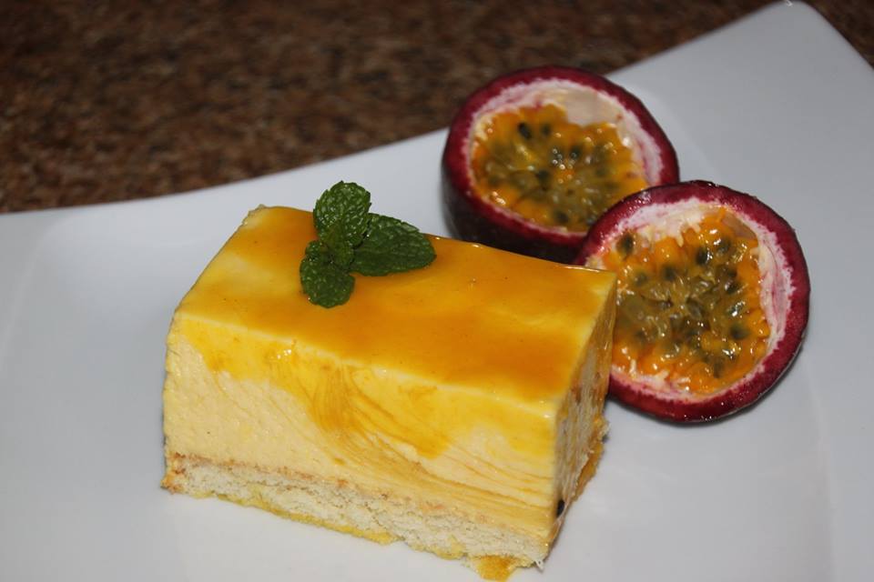 Bavarois à la mangue et fruits de la passion Association Miam