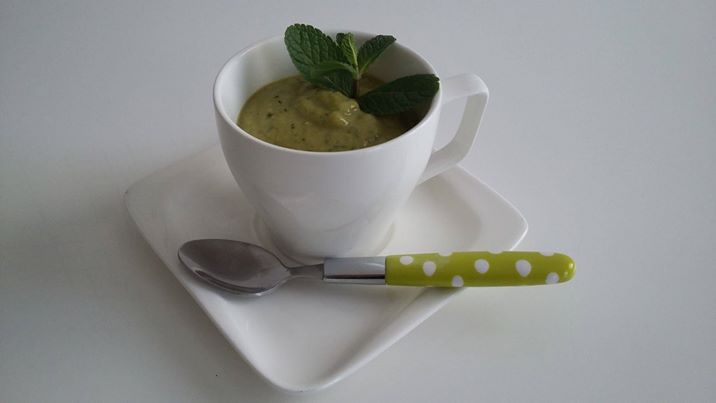 Soupe froide de petits pois à la menthe - Association Miam