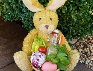 easter-bunny-2122060_1920